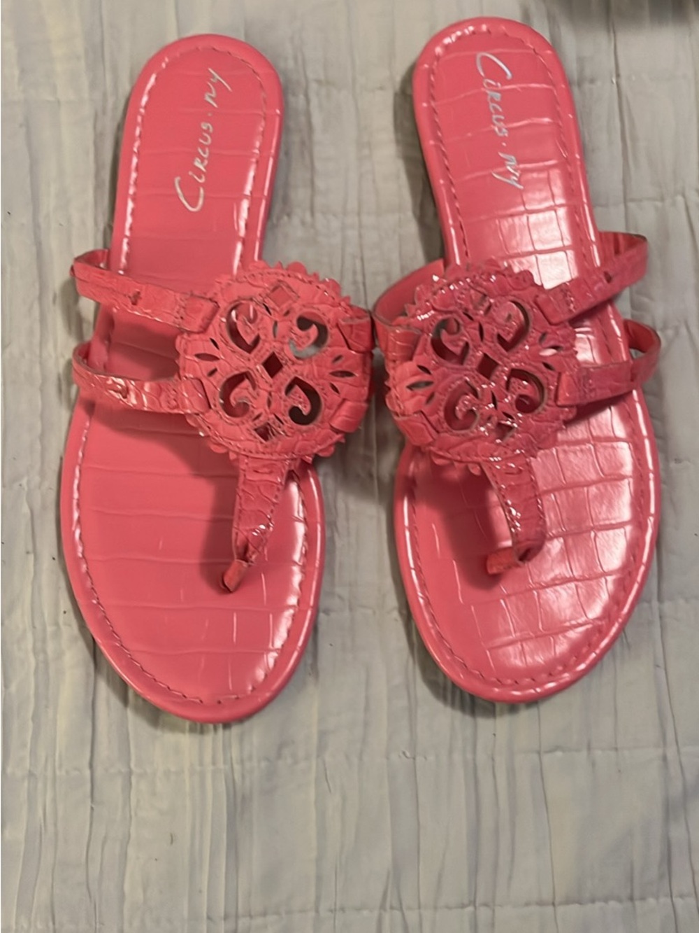 Circus by Sam Edelman Coral Faux-Croc Medallion Thong Sandals